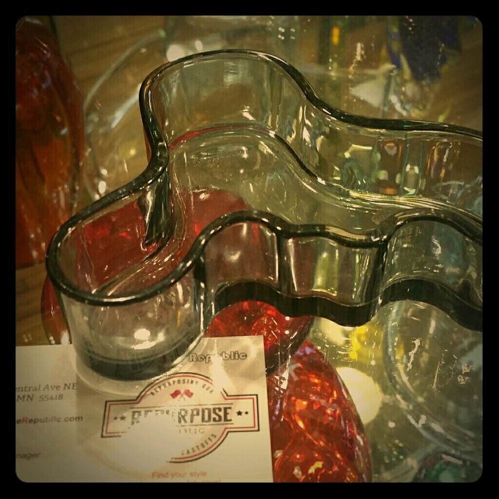 Hand made Jewelery dish by famous Glass Artist